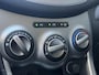Hyundai i10 5drs 1.2 84 PK i-Motion Cool | Airco | Lage kmstand | Sterke motor | Dakspoiler | Zijstrips in kleur |