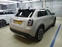 Fiat 600 600e La Prima 54 kWh 3 Fase 156pk | Vol-Leder | Elektr. Stoelen | Massage | Elektr. Achterklep | Adaptive Cruise | Camera | Full-LED | !!