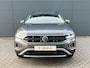 Volkswagen T-Roc 1.0 TSI Life Edition | Achtteruitrijcamera | Keyless access | App connect