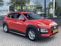 Hyundai Kona 1.0T 120pk Essence / Trekhaak / Sidesteps / Achteruitrijcamera / Krell-audio / Plus pack / Navigatie / Climate control / Cruise control /