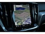 Volvo V60 T8 AWD Ultra Dark | Adaptive Cruise | Panoramadak | Head-up Display | Harman/Kardon | Getint glas | Trekhaak