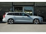 Volvo V60 T8 AWD Ultra Dark | Adaptive Cruise | Panoramadak | Head-up Display | Harman/Kardon | Getint glas | Trekhaak