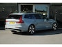 Volvo V60 T8 AWD Ultra Dark | Adaptive Cruise | Panoramadak | Head-up Display | Harman/Kardon | Getint glas | Trekhaak