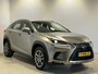 Lexus NX 300h Comfort line | Navigatie/Android/Apple Carplay | LM Velgen 18" | Achteruitrijcamera | Cruise Control Adaptive | Airco |