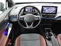 Volkswagen ID.4 First 77 kWh | NIEUW BINNEN | Camera | 20"| Stuur-/Stoelverwarming | Navigatie |