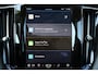 Volvo XC60 T8 Recharge AWD Ultimate Dark - LONG RANGE - Panorama/schuifdak - IntelliSafe Assist & Surround - 360º Camera - Verwarmde voorstoelen, stuur & achterbank - Parkeersensoren voor & achter - Elektr. bedienb. voorstoelen met geheugen - Head up display - Draadloze tel. lader - Extra getint glas - 21' LMV