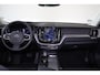 Volvo XC60 T8 Recharge AWD Ultimate Dark - LONG RANGE - Panorama/schuifdak - IntelliSafe Assist & Surround - 360º Camera - Verwarmde voorstoelen, stuur & achterbank - Parkeersensoren voor & achter - Elektr. bedienb. voorstoelen met geheugen - Head up display - Draadloze tel. lader - Extra getint glas - 21' LMV