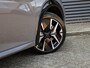 Peugeot 208 GT 1.2 Hybrid 110pk Automaat PDC + CAM. VOOR | DODE HOEK | 17''LM | ADAPT. CRUISE | FLIPPERS | NAVI | DAB