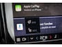 Volvo V60 Recharge T6 AWD Essential Bright | Adaptieve Cruise Control | Trekhaak | Lederen bekleding | Extra getint glas | Stoelverwarming voor + achter | Verwarmbaar stuurwiel