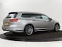 Volkswagen Passat 1.4 TSI R Line | 1e eigenaar | Trekhaak | Stoelverwarming | Carplay | Leder/Alcantara | Navigatie | Full LED | Adaptive cruise | Parkeerhulp | Climate control