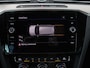 Volkswagen Passat 1.4 TSI R Line | 1e eigenaar | Trekhaak | Stoelverwarming | Carplay | Leder/Alcantara | Navigatie | Full LED | Adaptive cruise | Parkeerhulp | Climate control