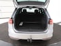 Volkswagen Passat 1.4 TSI R Line | 1e eigenaar | Trekhaak | Stoelverwarming | Carplay | Leder/Alcantara | Navigatie | Full LED | Adaptive cruise | Parkeerhulp | Climate control