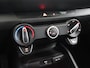 Kia Stonic 1.0 T-GDi MHEV DynamicLine | Parkeercamera | Apple Carplay/Android Auto | Cruise control |