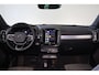 Volvo XC40 B4 Core - IntelliSafe Assist & Surround - Parkeercamera achter - Verwarmde voorstoelen, stuur & achterbank - Parkeersensoren voor & achter - Draadloze tel. lader - Standkachel - Extra getint glas - Elektr. inklapbare trekhaak - 18' LMV