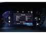 Volvo XC40 B4 Core - IntelliSafe Assist & Surround - Parkeercamera achter - Verwarmde voorstoelen, stuur & achterbank - Parkeersensoren voor & achter - Draadloze tel. lader - Standkachel - Extra getint glas - Elektr. inklapbare trekhaak - 18' LMV