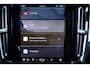Volvo XC40 B4 Core - IntelliSafe Assist & Surround - Parkeercamera achter - Verwarmde voorstoelen, stuur & achterbank - Parkeersensoren voor & achter - Draadloze tel. lader - Standkachel - Extra getint glas - Elektr. inklapbare trekhaak - 18' LMV