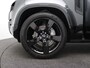 Land Rover Defender 110 2.0 P300e 110 X-Dynamic HSE | 6-zits | 22" zwarte wielen | el. trekhaak | 3 zone airco | ClearSight Spiegel | Cold Climate Pack