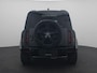 Land Rover Defender 110 2.0 P300e 110 X-Dynamic HSE | 6-zits | 22" zwarte wielen | el. trekhaak | 3 zone airco | ClearSight Spiegel | Cold Climate Pack