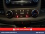 Ford Transit 2.0 TDCI 131pk L3H2 Euro6 Airco | Camera | Navigatie | Apple Carplay | Stoelverwarming Cruisecontrol, Android auto, Verwarmde voorruit, Parkeersensoren, Bijrijdersbank, 2500kg trekvermogen