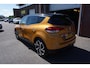 Renault Scenic 1.2 TCE 132PK BOSE VOL LUXE TWO TONE KEURIGE NETTE STAAT PANORAMADAK VOL LUXE LEDER STOELVERWARMING MASSAGESTOELEN TREKHAAK CAMERA NAVI APPS 20INCH 4X ALL SEASON BANDEN PDC V+A+ASSIST ENZ...