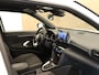 Toyota Yaris Cross 1.5 Hybrid Dynamic - ORIGINEEL NEDERLANDSE AUTO - AUTOMATISCHE AIRCO - APPLE CARPLAY/ANDROID AUTO - ADAPTIEVE CRUISE CONTROL - KEYLESS ENTRY/START - NAVIGATIESYSTEEM FULL-MAP - EXTRA GETINT GLAS ACHTER