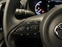 Toyota Yaris Cross 1.5 Hybrid Dynamic - ORIGINEEL NEDERLANDSE AUTO - AUTOMATISCHE AIRCO - APPLE CARPLAY/ANDROID AUTO - ADAPTIEVE CRUISE CONTROL - KEYLESS ENTRY/START - NAVIGATIESYSTEEM FULL-MAP - EXTRA GETINT GLAS ACHTER