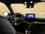 Toyota Yaris Cross 1.5 Hybrid Dynamic - ORIGINEEL NEDERLANDSE AUTO - AUTOMATISCHE AIRCO - APPLE CARPLAY/ANDROID AUTO - ADAPTIEVE CRUISE CONTROL - KEYLESS ENTRY/START - NAVIGATIESYSTEEM FULL-MAP - EXTRA GETINT GLAS ACHTER