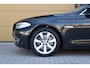 BMW 5-Serie 528i High Executive * Comfort stoelen * HIFI * Glasdak * Soft close * 18 Inch *