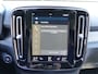 Volvo XC40 1.5 T2 130PK R-Design AUTOM. H-LEER | TWO-TONE | WINTERPACK | CAMERA & PDC V+A