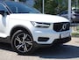 Volvo XC40 1.5 T2 130PK R-Design AUTOM. H-LEER | TWO-TONE | WINTERPACK | CAMERA & PDC V+A