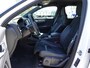 Volvo XC40 1.5 T2 130PK R-Design AUTOM. H-LEER | TWO-TONE | WINTERPACK | CAMERA & PDC V+A