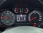 Opel Corsa Edition 75 pk | Navigatie via Apple Carplay/Android Auto | Airco | Cruise Control | DAB Ontvanger | Bluetooth | Verwarmd Lederen Stuurwiel | Buitenspiegels Elektrisch Verstel -en Verwarmbaar |