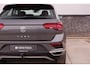 Volkswagen T-Roc 1.5 TSI Sport | LED | Trekhaak | Carplay | Navi | Camera | PDC