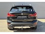 BMW X1 xDrive25e High Executive Edition / Nederlandse Auto / Eerste Eigenaar / Electrisch Schuifdak / Head Up Display / Lederen bekleding / Stoelverwarming voor / Afneembare Trekhaak / Parkeercamera / Electrische achterklep