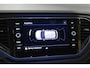 Volkswagen T-Roc 1.5 TSI Sport busines R Automaat Navi Carplay Stoelverw. Adapt. Cru