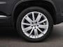 Volkswagen Tiguan 1.4 TSI Sport&Style | Glazen Schuif-/Kanteldak | Full-Map Navigatie | PDC Voor + Achter | Cruise Control | Licht- en Regensensor | Dakrails | 17" LMV