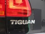 Volkswagen Tiguan 1.4 TSI Sport&Style | Glazen Schuif-/Kanteldak | Full-Map Navigatie | PDC Voor + Achter | Cruise Control | Licht- en Regensensor | Dakrails | 17" LMV