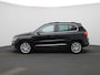 Volkswagen Tiguan 1.4 TSI Sport&Style | Glazen Schuif-/Kanteldak | Full-Map Navigatie | PDC Voor + Achter | Cruise Control | Licht- en Regensensor | Dakrails | 17" LMV