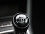 Volkswagen Tiguan 1.4 TSI Sport&Style | Glazen Schuif-/Kanteldak | Full-Map Navigatie | PDC Voor + Achter | Cruise Control | Licht- en Regensensor | Dakrails | 17" LMV