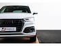 Audi Q5 2.0 TFSI quattro Sport Pro Line S S Line - Trekhaak - MMI navigatie plus - Verwarmbare voorstoelen - Pre sense basic - Interieurvoorverwarming - Parkeerhulp plus - Lichtpakket 2 - Buitenspiegels elektrisch verwarmbaar -