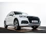 Audi Q5 2.0 TFSI quattro Sport Pro Line S S Line - Trekhaak - MMI navigatie plus - Verwarmbare voorstoelen - Pre sense basic - Interieurvoorverwarming - Parkeerhulp plus - Lichtpakket 2 - Buitenspiegels elektrisch verwarmbaar -