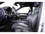 Audi Q5 2.0 TFSI quattro Sport Pro Line S S Line - Trekhaak - MMI navigatie plus - Verwarmbare voorstoelen - Pre sense basic - Interieurvoorverwarming - Parkeerhulp plus - Lichtpakket 2 - Buitenspiegels elektrisch verwarmbaar -