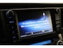 Toyota RAV4 2.5 Hybrid AWD Style | Trekhaak | Dodehoek detectie | Stoel-/stuurverwarming | 360 camera | JBL | Navigatie | Keyless | Adaptive Cruise
