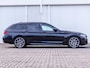 BMW 5-Serie Touring 530e xDrive M-SPORT ** LASER, LEDER, PANORAMA, CARBON SCHWARZ, HuD, HiFi, 19-inch LMV ** € 37.700,= onder NP - Ex-BMW AG ** ** INFORMEER OOK NAAR ONZE AANTREKKELIJKE FINANCIAL-LEASE TARIEVEN **
