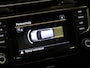 Volkswagen Golf 1.6 TDI Highline [SCHUIFKANTELDAK, STOELVERWARMING, PDC V+A, CLIMATE CONTROL, BLUETOOTH TELEFOONVERBINDING, NAVIGATIE, NIEUWSTAAT]