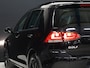 Volkswagen Golf 1.6 TDI Highline [SCHUIFKANTELDAK, STOELVERWARMING, PDC V+A, CLIMATE CONTROL, BLUETOOTH TELEFOONVERBINDING, NAVIGATIE, NIEUWSTAAT]