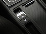 Volkswagen Golf 1.6 TDI Highline [SCHUIFKANTELDAK, STOELVERWARMING, PDC V+A, CLIMATE CONTROL, BLUETOOTH TELEFOONVERBINDING, NAVIGATIE, NIEUWSTAAT]