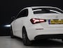 Mercedes-Benz A-klasse 200 Business Solution [APPLE CARPLAY, ANDROID, SPORTSTOELEN, CAMERA, CRUISE CONTROL, CLIMATE CONTROL, 18" LM VELG, NIEUWSTAAT]