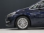 BMW 2-Serie Gran Tourer 218i High Executive Edition [HEAD-UP DISPLAY, NAVIGATIE, PDC V+A, STOELVERWARMING, CRUISE CONTROL, VOL LEDER, ELEKTRISCHE ACHTERKLEP, NIEUWSTAAT]