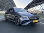 Mercedes-Benz CLA 180 Star Edition AMG Line | Panoramadak | Night | 19" AMG Velgen | Sfeerverlichting | Parkeercamera |